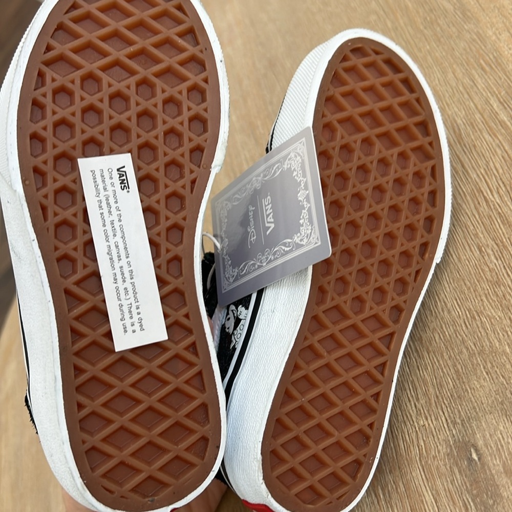 Vans Disney Old Skool Tennis Shoes Sneakera Velcro Black kid 11 1 - Picture 7 of 11